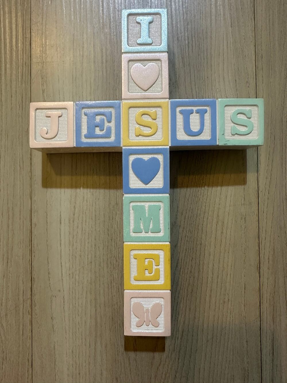 Abbey Press Jesus Loves Me Pastel